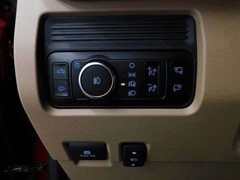 Used 2025 Ford F450 Lariat image 44