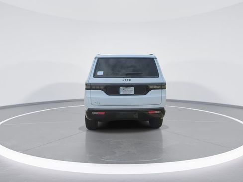New 2026 Jeep Grand Wagoneer Limited AWD/4WD image 7