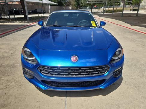 Used 2017 FIAT 124 Spider Lusso RWD image 8