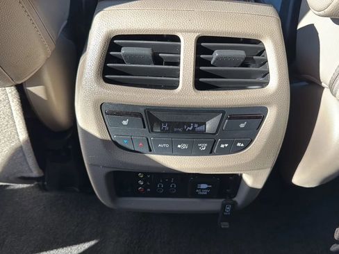 Used 2016 Honda Pilot Elite image 31