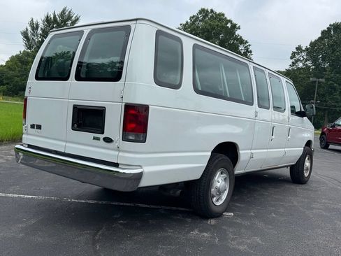 Used 2012 Ford E-350 and Econoline 350 XLT RWD image 5