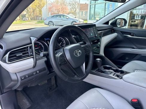 Used 2021 Toyota Camry SE image 10