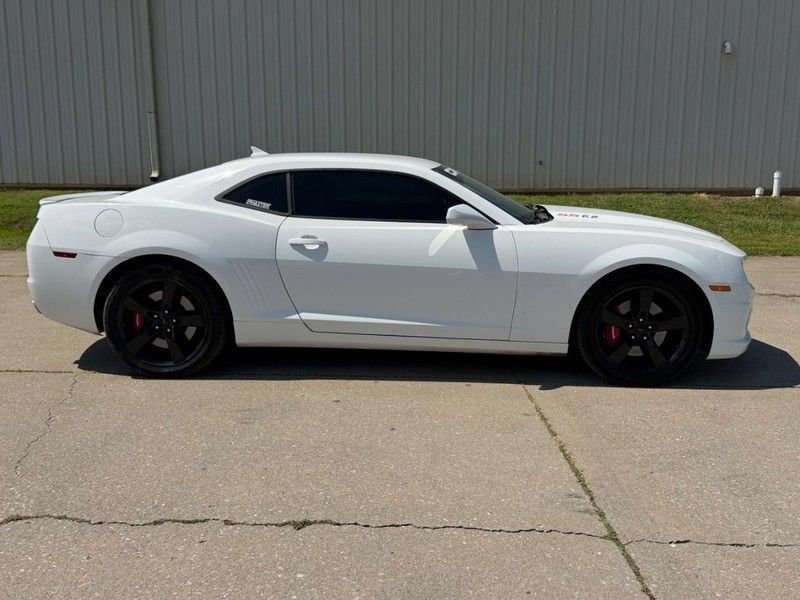 Used 2012 Chevrolet Camaro SS w/ RS Package RWD image 2