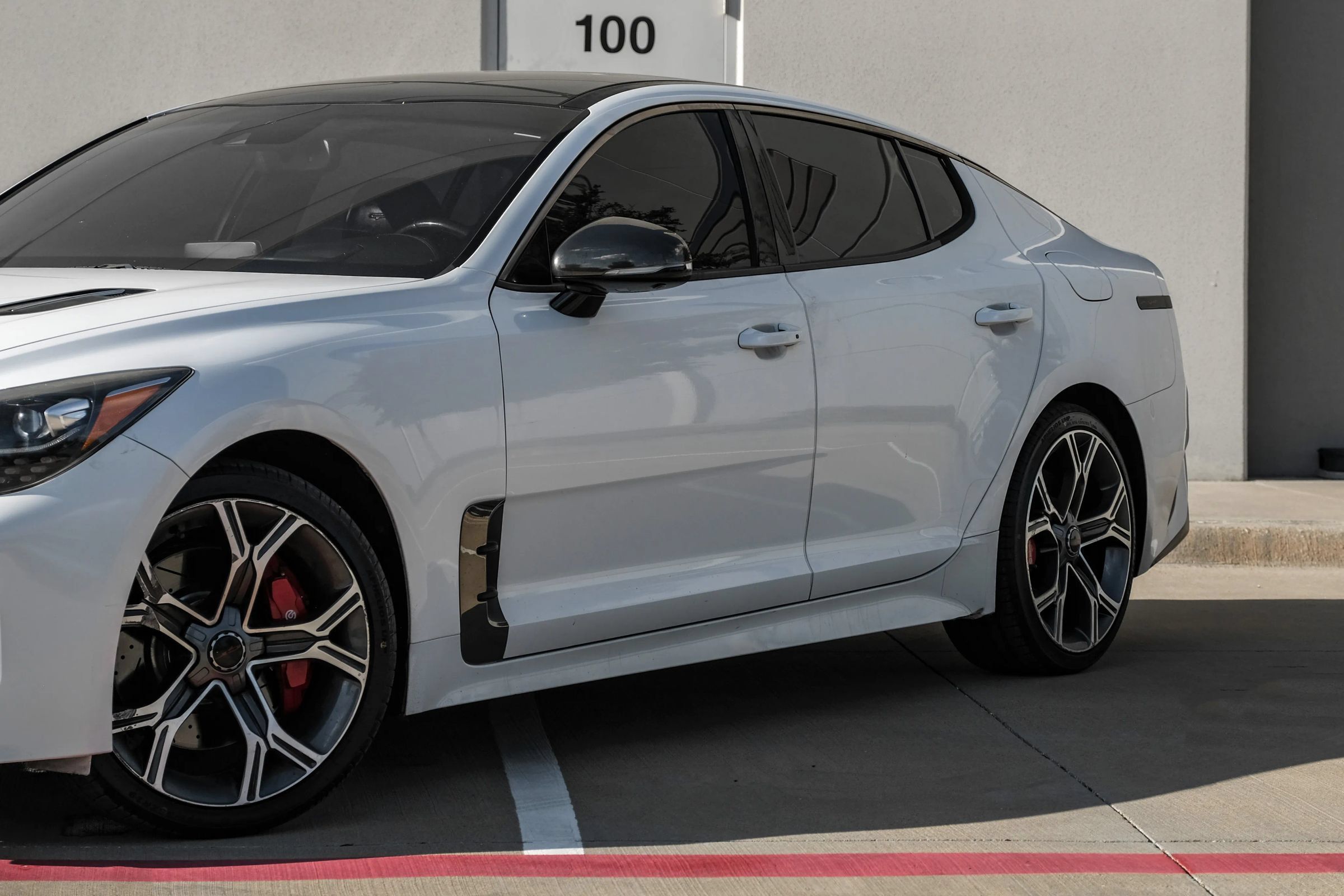 Used 2020 Kia Stinger GT2 RWD image 13