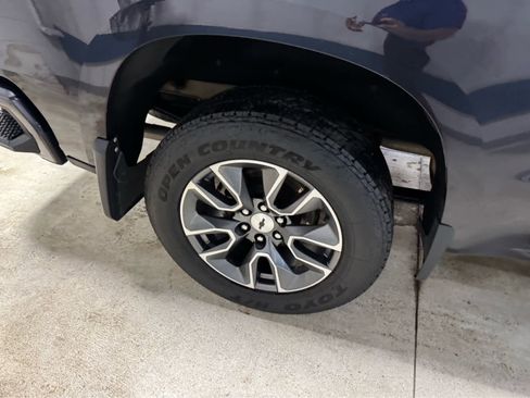 Certified 2023 Chevrolet Silverado 1500 RST image 29