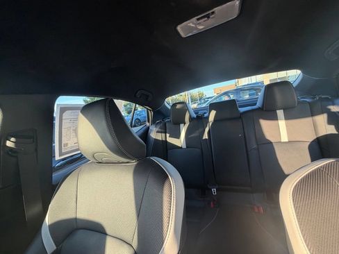 Used 2025 Toyota Camry SE FWD image 9