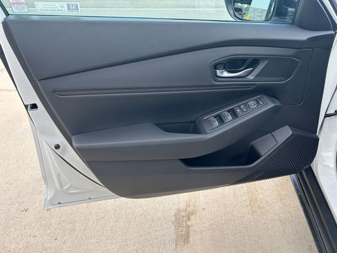 New 2025 Honda Accord SE image 8
