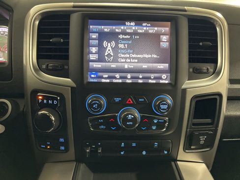 Used 2020 RAM 1500 Classic SLT w/ Luxury Group image 22