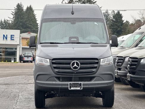 New 2026 Mercedes-Benz Sprinter 144 Cargo image 9