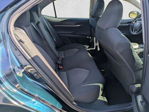 Used 2020 Toyota Camry LE image 20