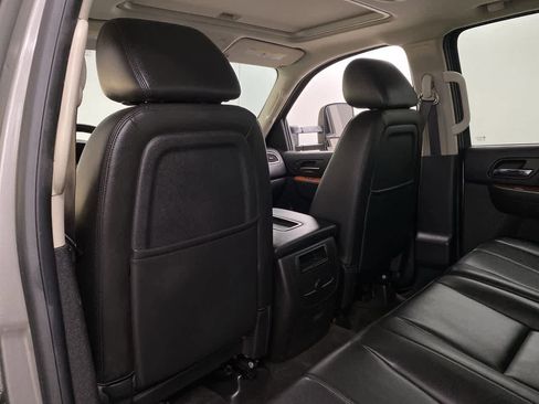 Used 2013 GMC Sierra 2500 SLT w/ SLT Convenience Package image 15