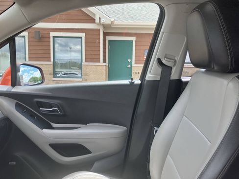 Used 2015 Chevrolet Trax LTZ AWD/4WD image 17