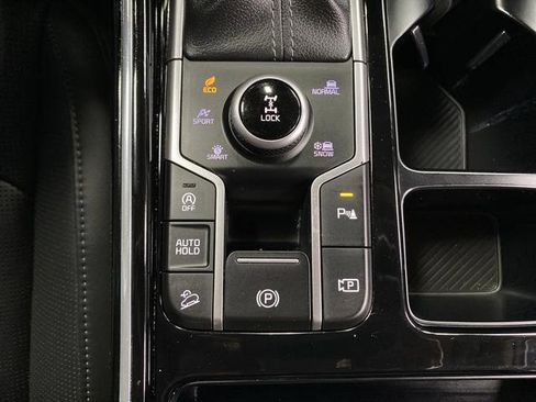 Used 2025 Kia Sorento SX image 24