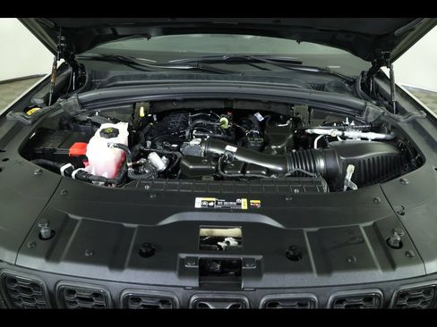 Used 2023 Jeep Grand Cherokee L Limited w/ Luxury Tech Group II AWD/4WD image 23