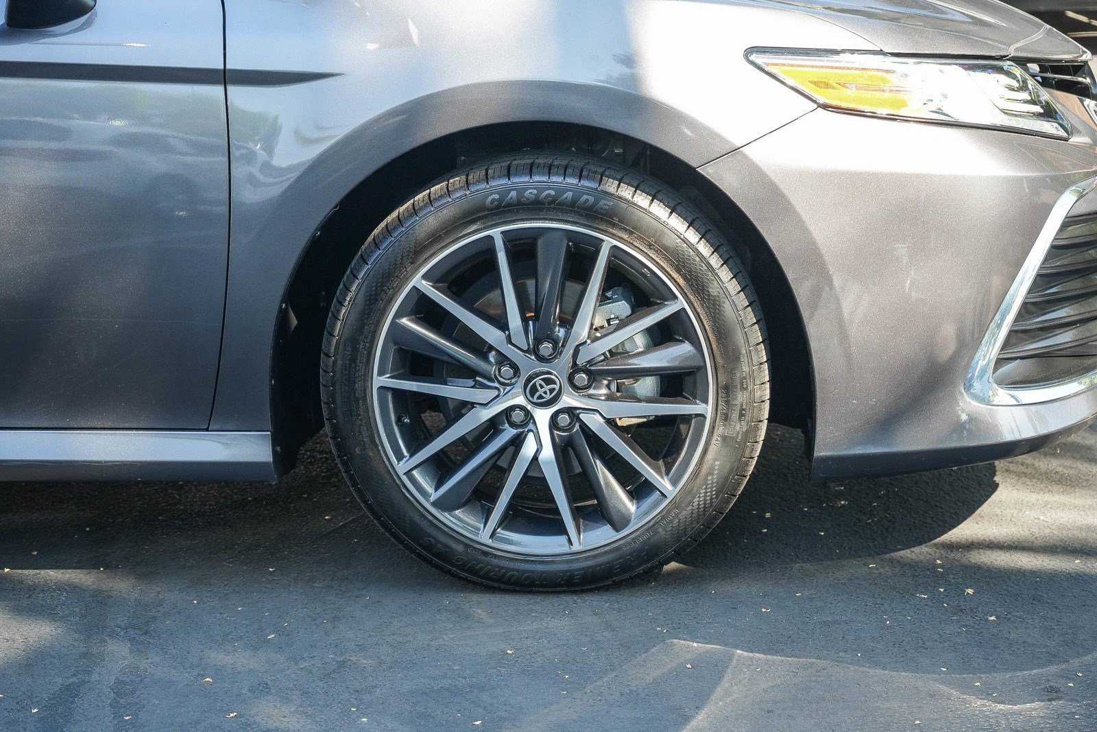 Used 2024 Toyota Camry XLE w/ Navigation Package FWD image 10