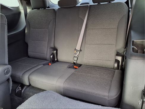 Used 2024 Chevrolet Traverse LT image 19