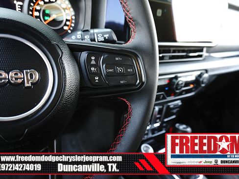 Used 2024 Jeep Wrangler Rubicon AWD/4WD image 23