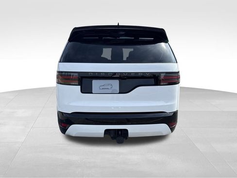 New 2025 Land Rover Discovery Dynamic SE image 8