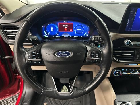 Used 2020 Ford Escape Titanium AWD/4WD image 14