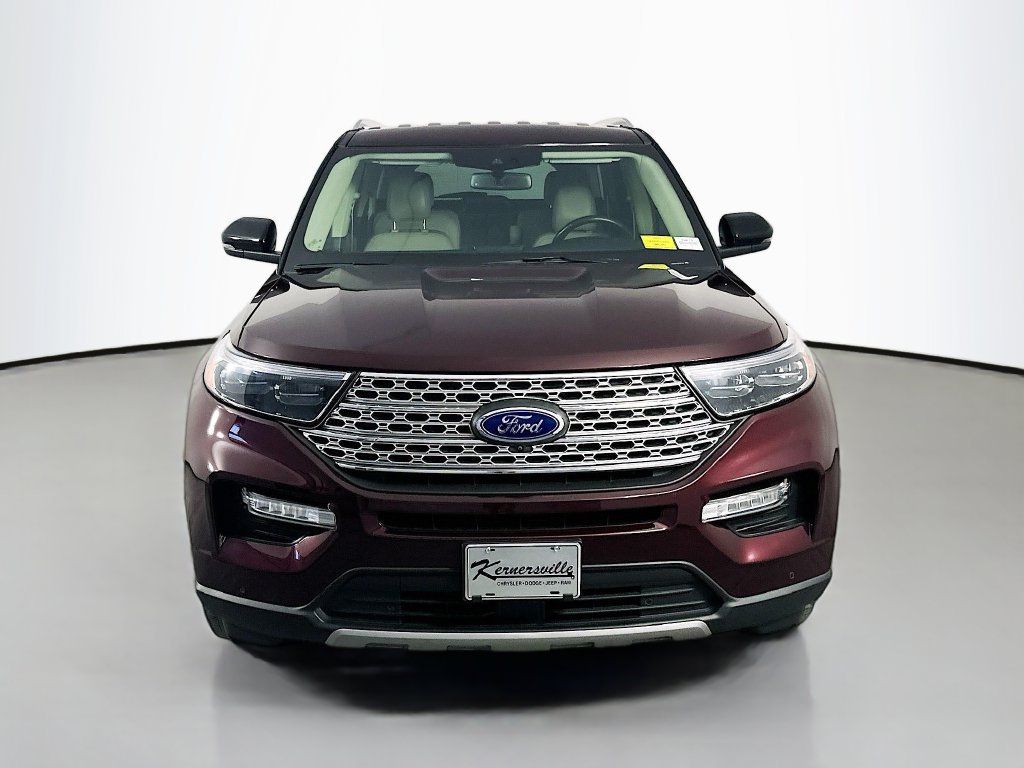 Used 2022 Ford Explorer Limited w/ Equipment Group 301A AWD/4WD image 2