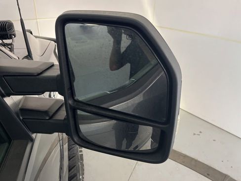 Used 2019 Ford F150 XLT w/ Equipment Group 302A Luxury AWD/4WD image 48