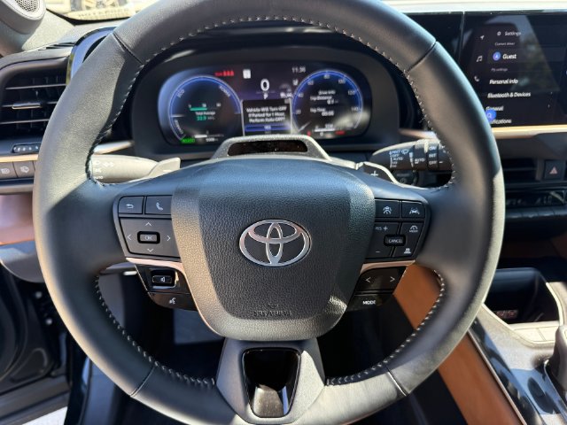 Used 2025 Toyota Crown Signia w/ Advanced Technology Package AWD/4WD image 12