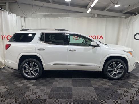 Used 2018 GMC Acadia Denali w/ Technology Package image 8