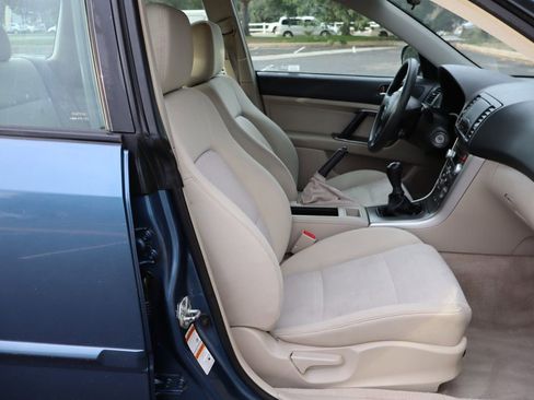 Used 2007 Subaru Outback 2.5i image 22