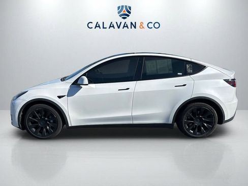Used 2021 Tesla Model Y Long Range image 4