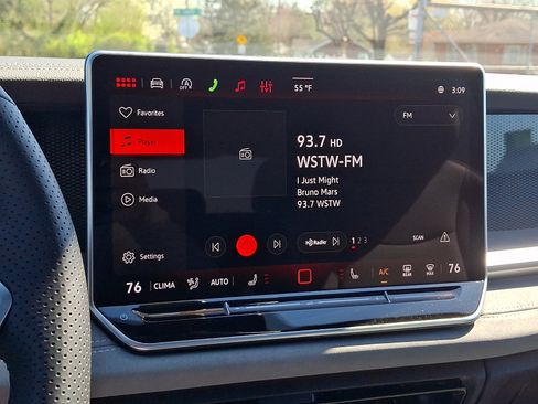 New 2026 Volkswagen Tiguan SE R-Line AWD/4WD image 12
