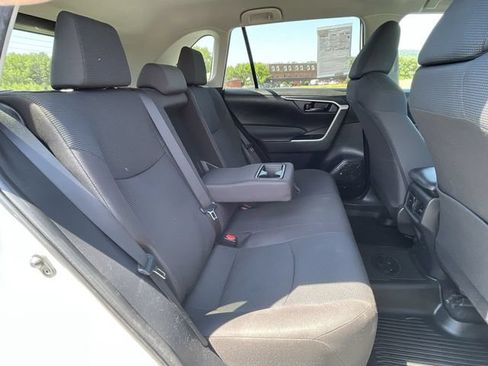 Certified 2023 Toyota RAV4 LE AWD/4WD image 23