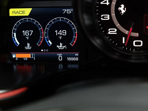 Used 2019 Ferrari 812 Superfast RWD image 21