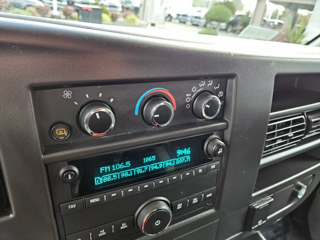 Used 2025 GMC Savana 2500 w/ Driver Convenience Package RWD image 23