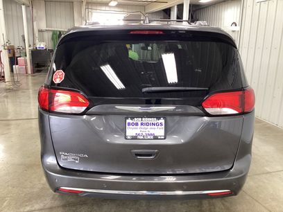 Used 2019 Chrysler Pacifica Touring-L Plus w/ Tire & Wheel Group