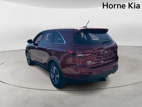 Used 2020 Kia Sorento AWD V6 image 5