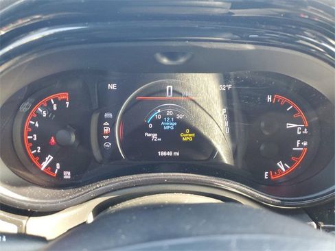 Used 2024 Dodge Durango GT image 24