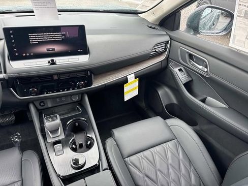 New 2026 Nissan Rogue Platinum AWD/4WD image 19