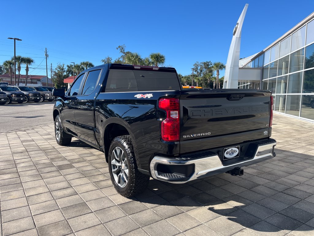 Used 2026 Chevrolet Silverado 1500 LT AWD/4WD image 4