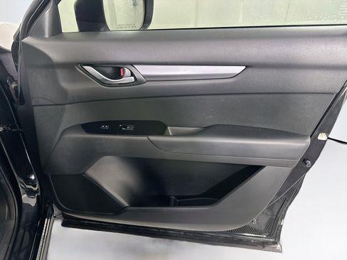 Used 2020 MAZDA CX-5 Sport FWD image 29