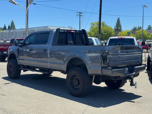 Used 2022 Ford F350 XLT w/ Black Appearance Package AWD/4WD image 5