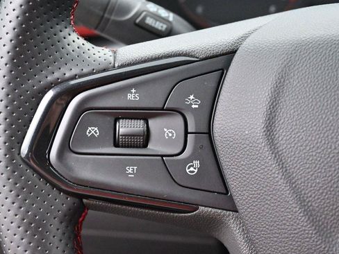 Used 2024 Chevrolet Trax RS w/ Driver Confidence Package FWD image 17