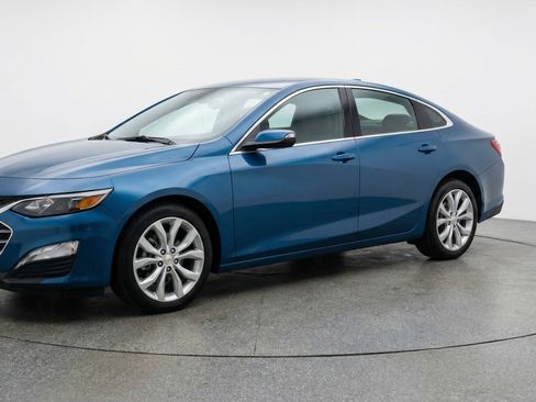 Used 2024 Chevrolet Malibu LT image 3