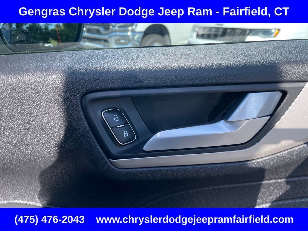 Used 2021 Ford Escape SEL w/ Technology Package AWD/4WD image 16