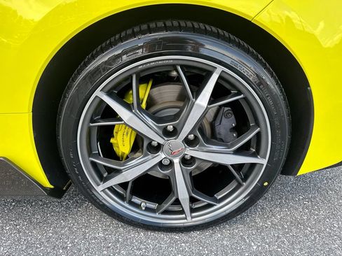 Used 2021 Chevrolet Corvette Stingray Premium Cpe w/ Z51 Performance Package RWD image 13