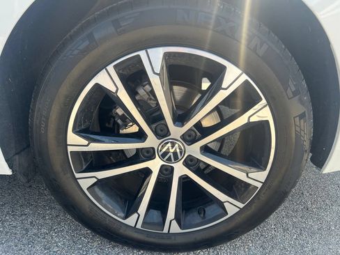 Used 2025 Volkswagen Jetta Sport FWD image 12