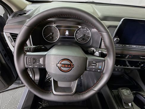 Certified 2025 Nissan Rogue SV image 20