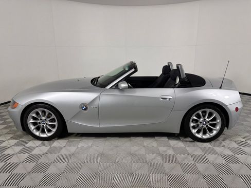 Used 2003 BMW Z4 2.5i image 8
