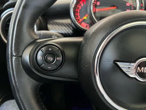 Used 2015 MINI Cooper S image 25