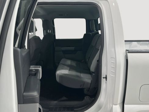 Used 2023 Ford F250 XLT w/ FX4 Off-Road Package AWD/4WD image 19