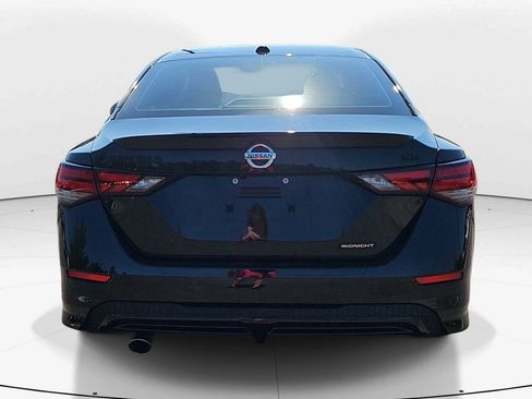Used 2023 Nissan Sentra SR w/ Midnight Edition Package FWD image 7